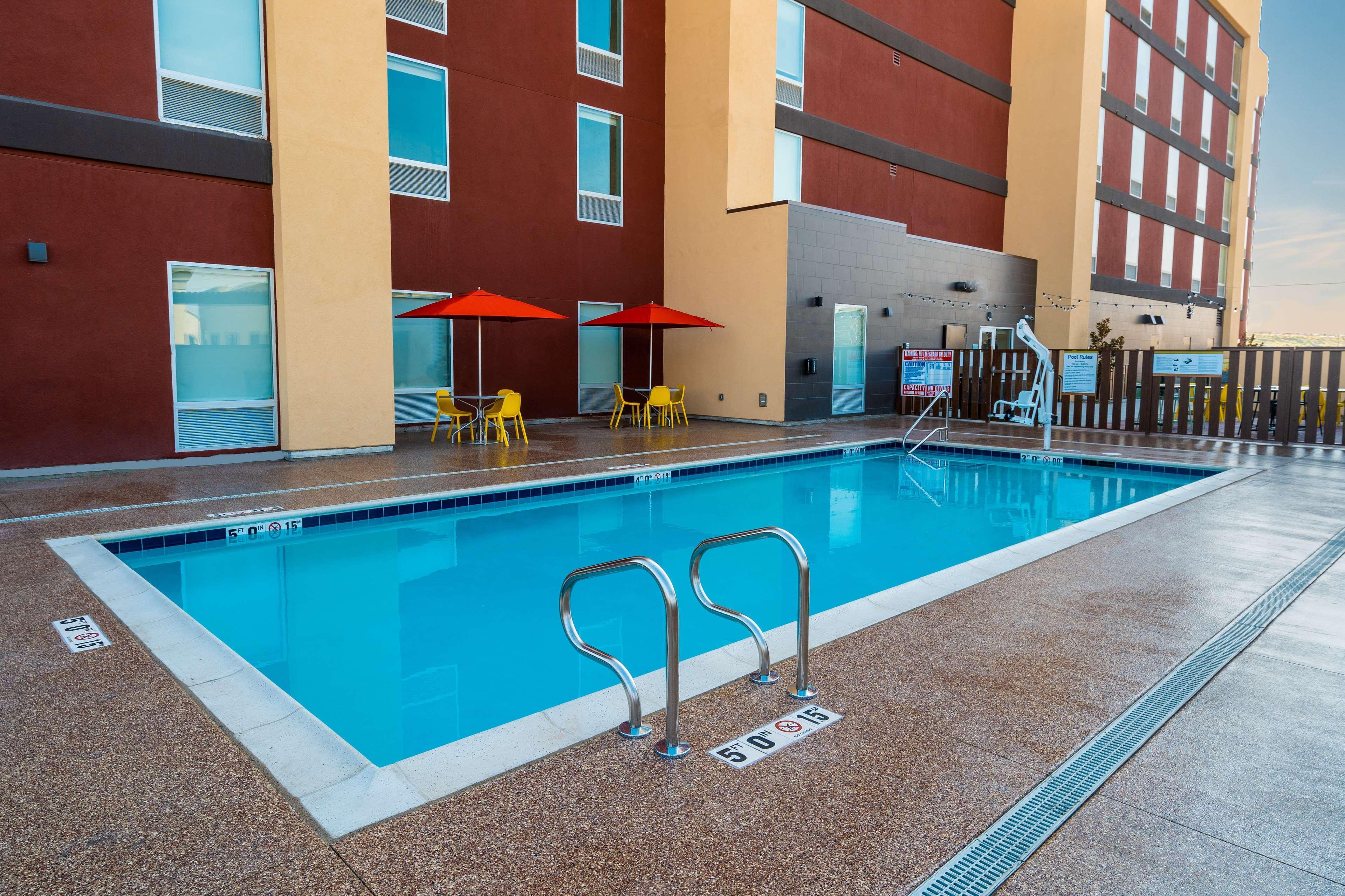 Home2 Suites Bakersfield Exterior foto